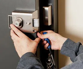 City Locksmith Services Indianapolis, IN 317-456-5517 - 17-Emergency-Locks-Locksmith